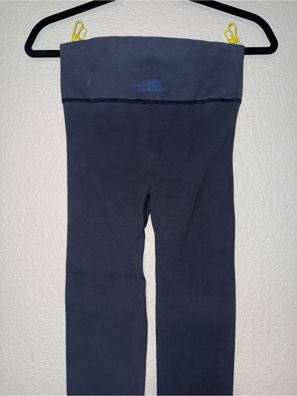 The North Face Navy Ribbed Seamless Crop Tank and Leggings Set - Picture 8 of 9